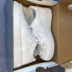 COPY - Nike Air Force 1. White. 7Y. Never worn.